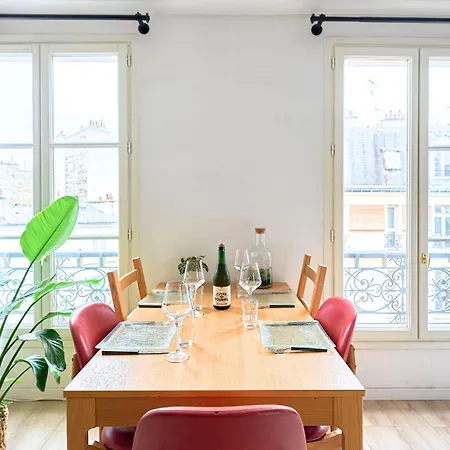 Apartment Bright In The Heart Of - Welkeys Paris