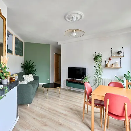 Apartment Bright In The Heart Of - Welkeys