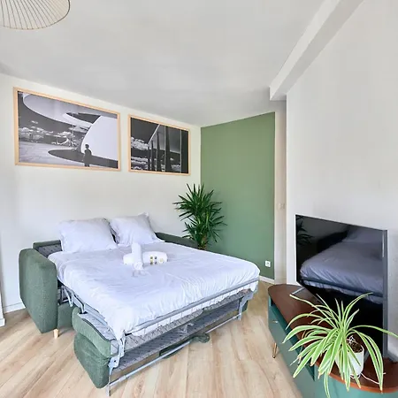 Apartment Bright In The Heart Of - Welkeys Paris